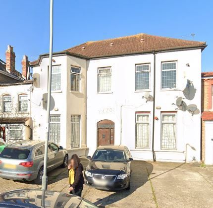 Thumbnail Flat to rent in Norfolk Road, Seven Kings, Ilford