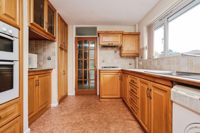 4, Minge Lane, Worcester photo 4