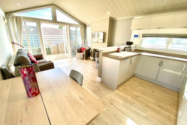 103 Wickham Court, Southwick Road, Fareham photo 3
