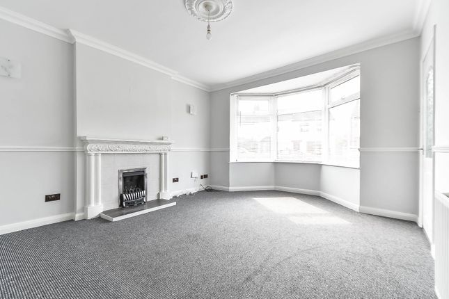 2, St Nicholas Avenue, East Yorkshire photo 2
