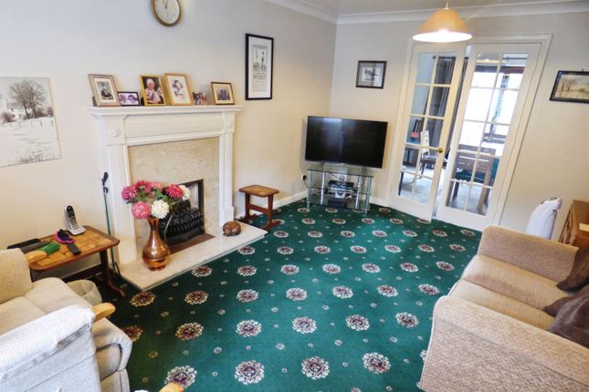 68, Elliot Rise, Southampton photo 2