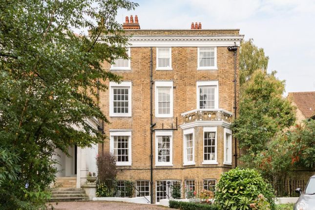 Thumbnail Flat to rent in Old Frognal Court, Frognal Lane, Hampstead