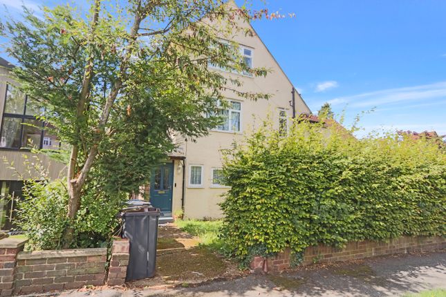 Thumbnail Flat for sale in Selcroft Road, Purley