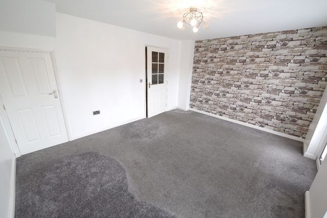 49 Alexandrea Way, Wallsend photo 3