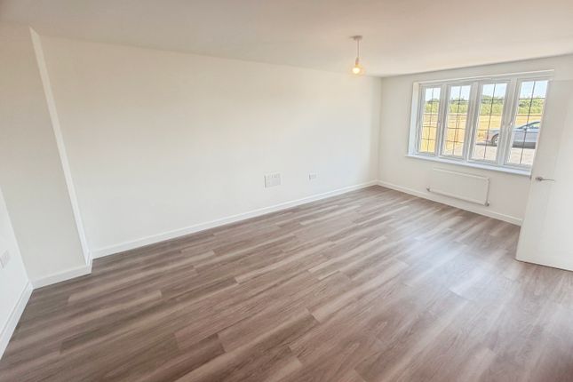9, Swift Drive, Stockport photo 2
