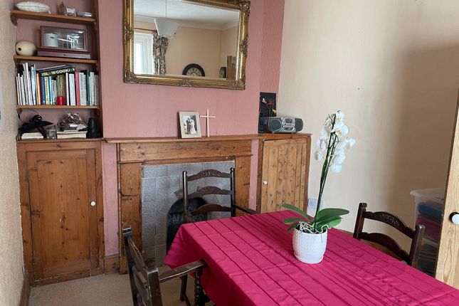 73, Oak Street, Fakenham photo 3