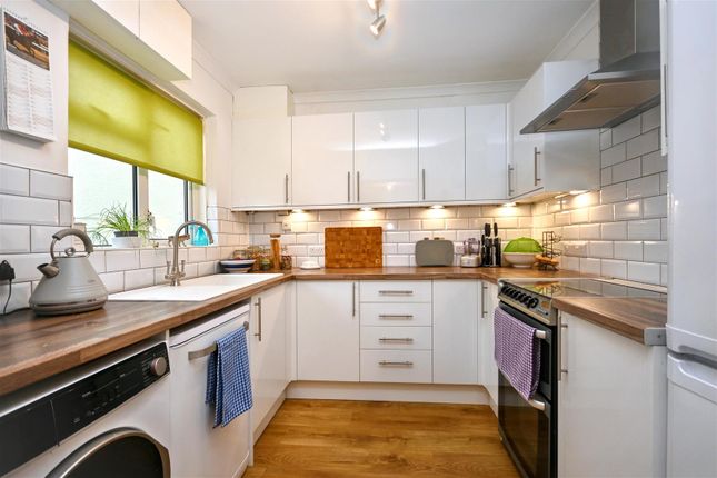 7, Mill View Close, Westham, Pevensey photo 3