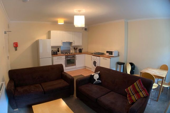 Thumbnail Flat to rent in Ruskin Terrace, West End, Glasgow