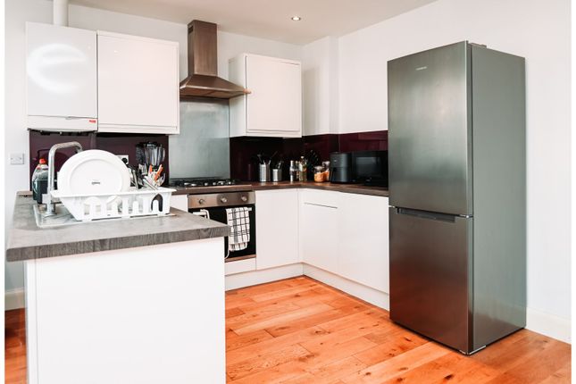 Flat for sale in The Grove, Gravesend