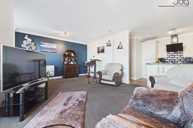 Flat 2, Lakeland House Marine Road East, Morecambe photo 4