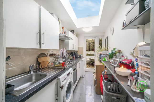Ground Floor Flat, 582 Harrow Road, London photo 3