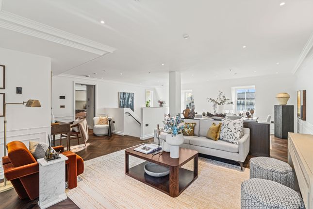 6, 6 Charles Street, London photo 3