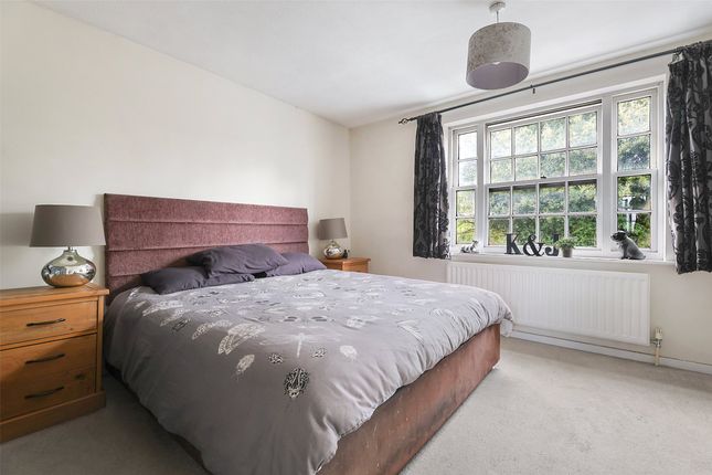 2 Woodbine Cottages, 79, The Street, Dorking photo 5