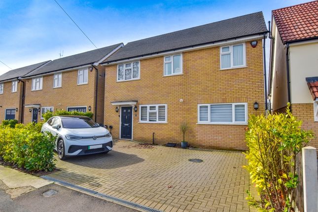Detached house to rent in Conies Road, Halstead