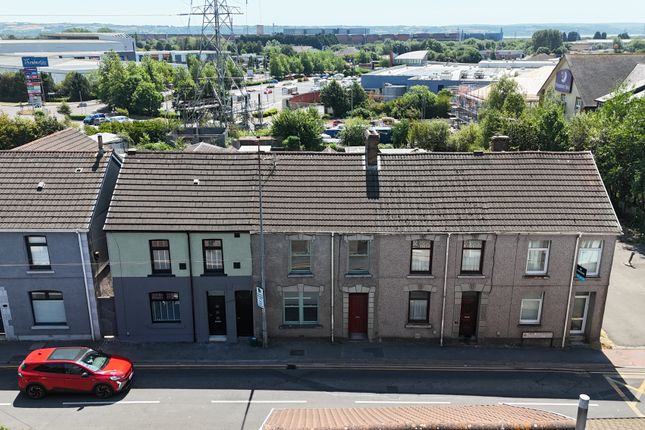 3-bed house on 6, Llandafen Road, Llanelli, £39,000