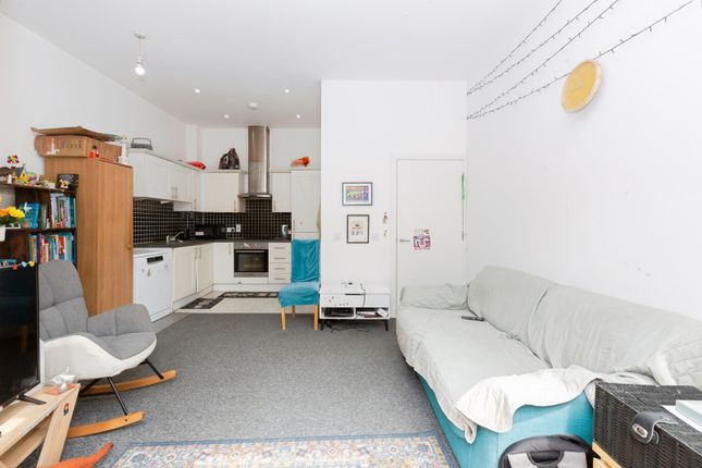 Flat 2, Kingsley Mews,, Ley Street, Ilford photo 3