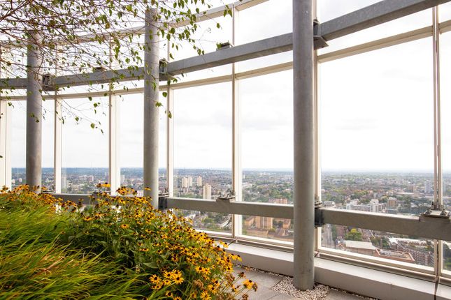 Flat for sale in Sky Gardens, Wandsworth Road, Vauxhall, London