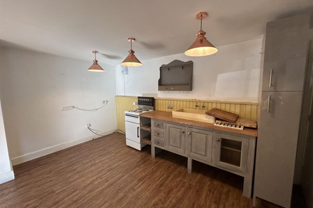 Flat 1, 15, Northgate, Louth photo 2