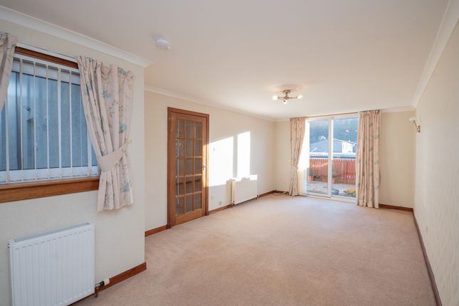 50, Springfield Road, Cumbernauld photo 2