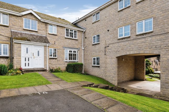 Thumbnail Flat for sale in Borrowdale Croft, Yeadon, Leeds