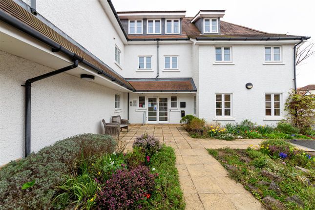 Flat for sale in Henleaze Road, Henleaze, Bristol