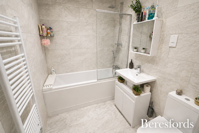 39 Thompson Court,, Broomfield Road, Chelmsford photo 5