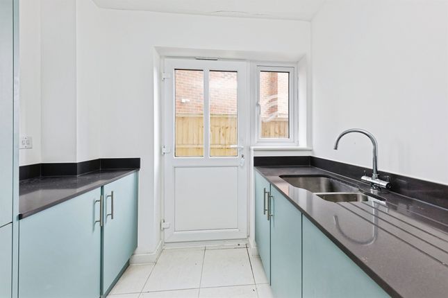 23, Elgar Avenue, WHITSTABLE photo 4