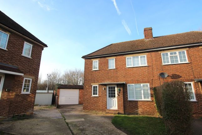 Thumbnail Semi-detached house to rent in Common Rise, Hitchin