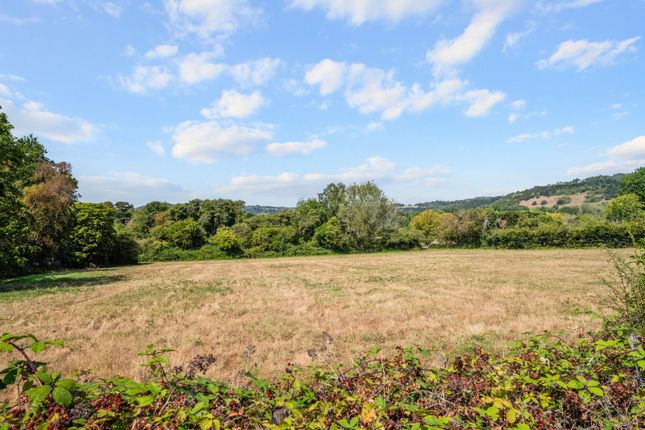 Barbrona, Coppice Lane, Reigate photo 4