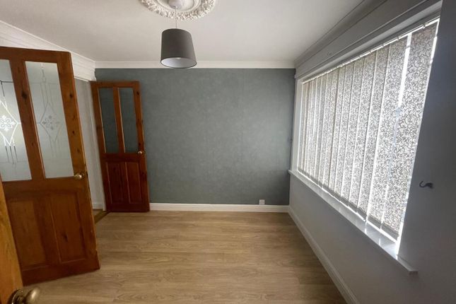 40, Airedale Gardens, Durham photo 5