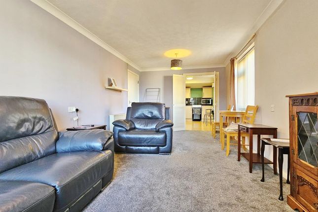 14, Havencroft Court, North Street, Walton-on-the-Naze photo 3