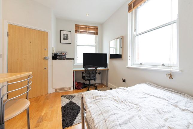 Flat 3, 62A, Fleet Street, London photo 3
