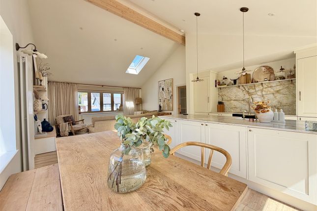 3-bed detached on 4, Roscrea Close, Southbourne, £700,000