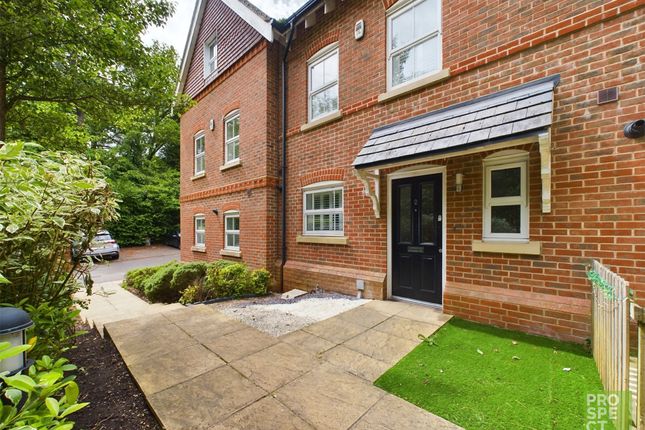 Thumbnail Terraced house to rent in Heathlands Place, Ascot, Berkshire