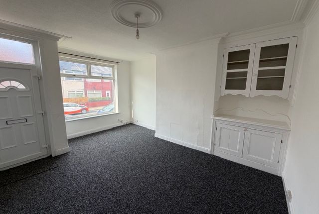22, Broughton Avenue Harehills Leeds photo 4