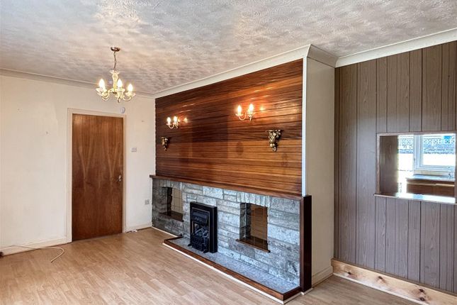 32A, Heol Nazareth, Llanelli photo 5