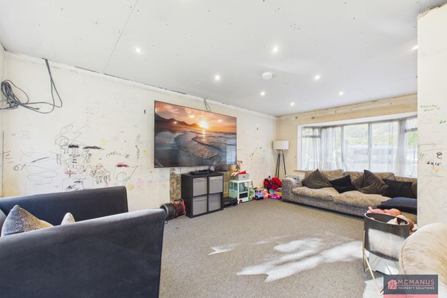 Foster Close, Stevenage photo 4