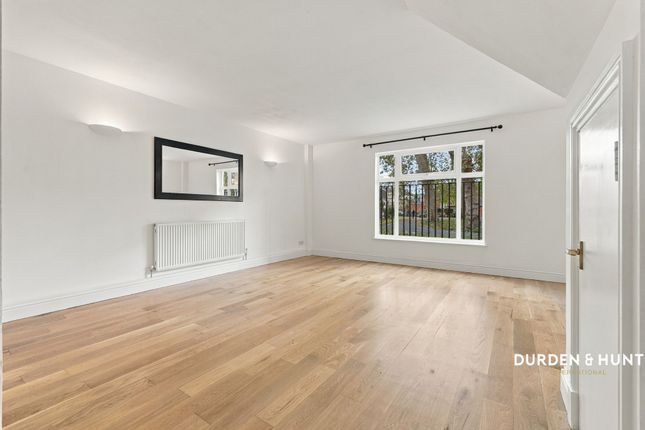 Flat 25, 20-24 St. Matthew's Row, London photo 3