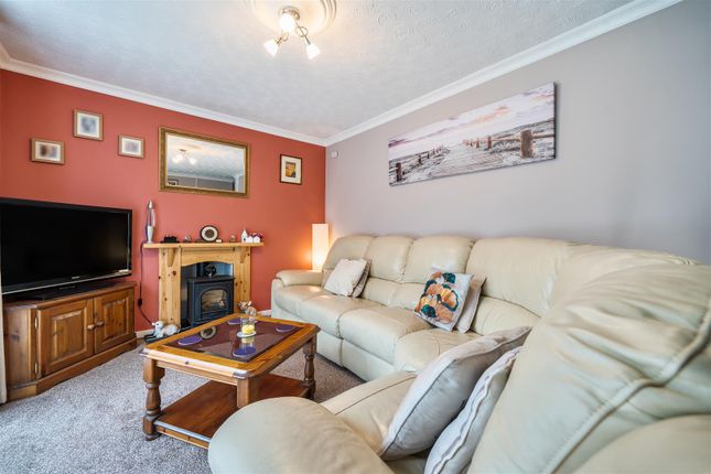 Woodside, 3 Reddown Court, Launceston photo 4