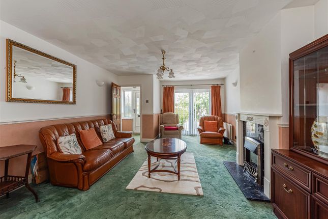 130, Southdown Road, Waterlooville photo 4