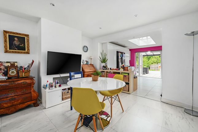 4 The Crescent, Darby Green Road, Camberley photo 3