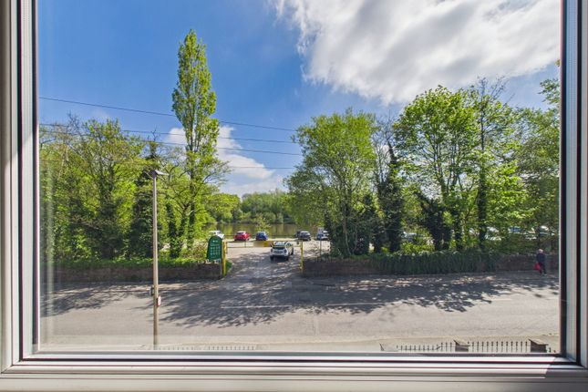 38, Lodge Road, Wigan photo 3