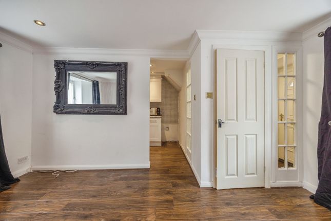 8, Jarvey Street, Bathgate photo 4
