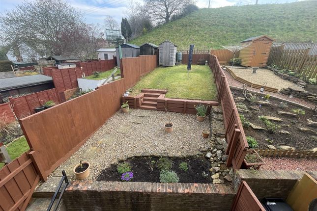 13, Weavers Close, Crewkerne photo 4