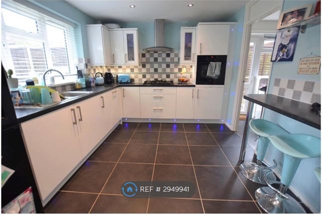 Wooding Grove, Harlow photo 5