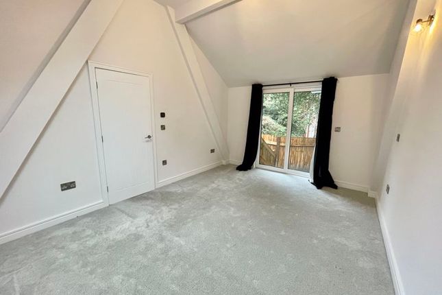 1 Cedar Wood Court, Overdale Drive, Bolton photo 3