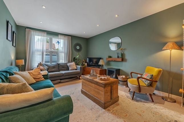 9A, Chippenham Road, Marshfield photo 3