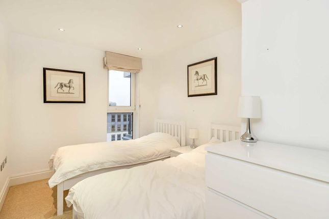 Flat to rent in The Boulevard, Fulham, London