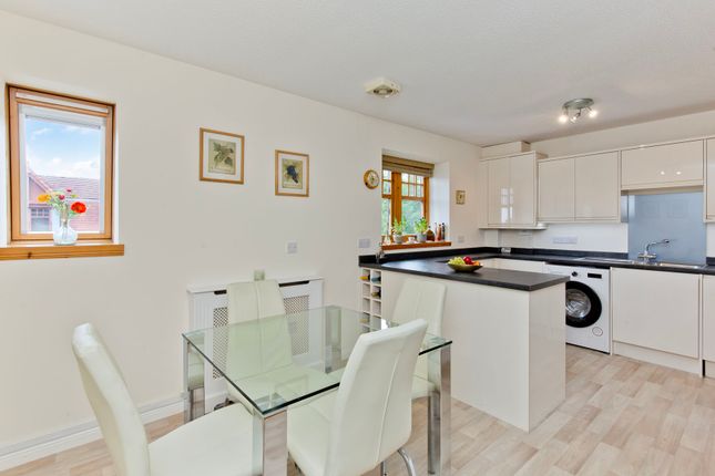 22, Provost Haugh, Currie, Edinburgh photo 3