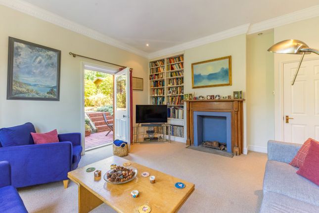 Flat 1, 3, Rodway Road, London photo 4
